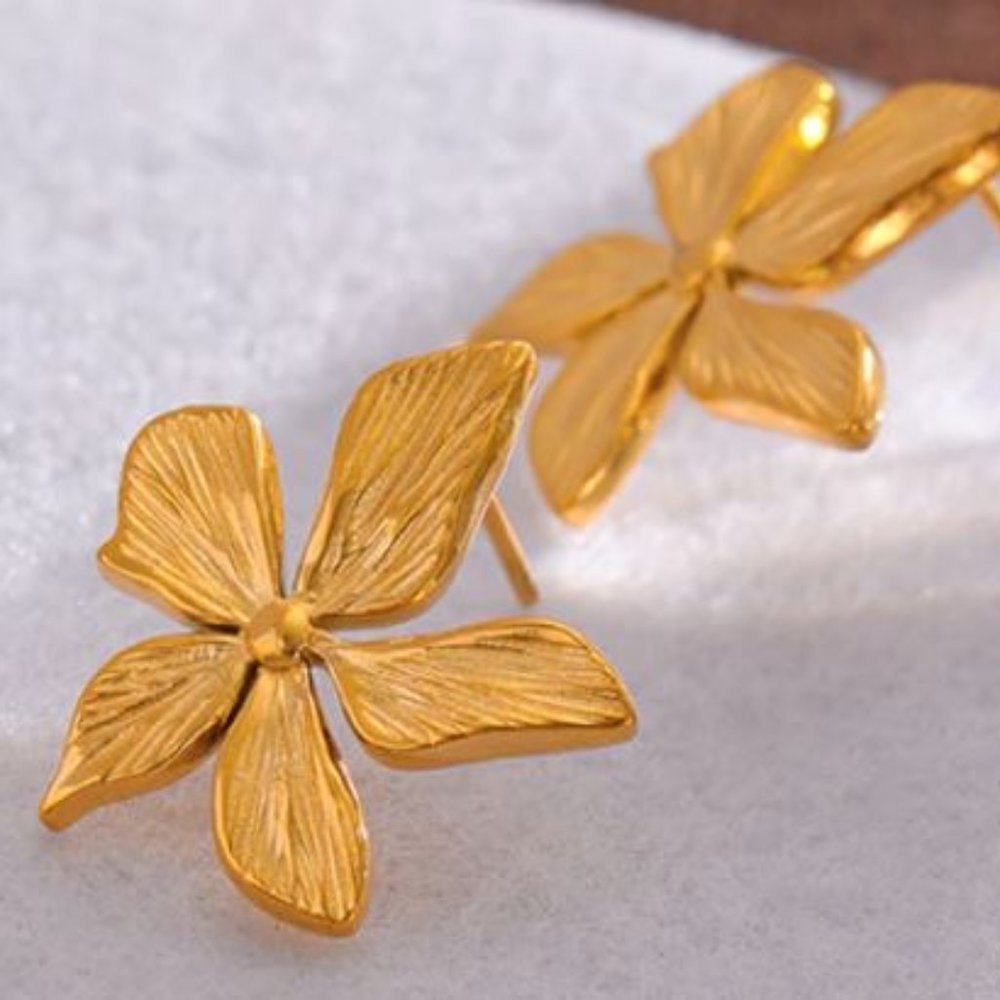 ❤️ Gold Plated Stainless Steel Flower Stud Earrings